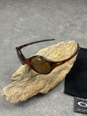 Oakley Moon