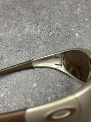 Oakley Straight 1.0