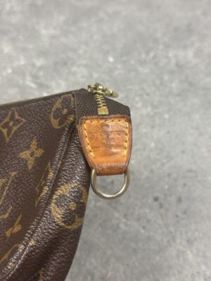 Louis Vuitton Pochette